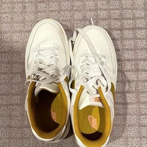 Nike Court Vision Low Top Sneaker